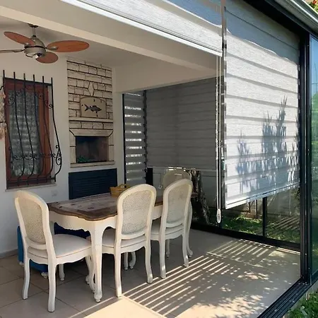 Our Happy Place, 200m To The Sea Apartament *